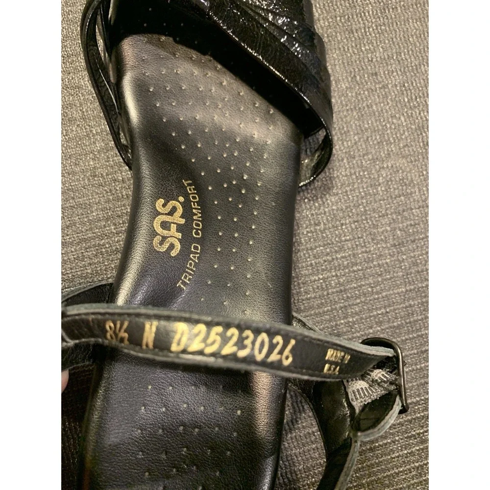 New SAS Women's Black Strippy Quarter Strap Wedge Sandal Shoes Size 8.5 ‎ N